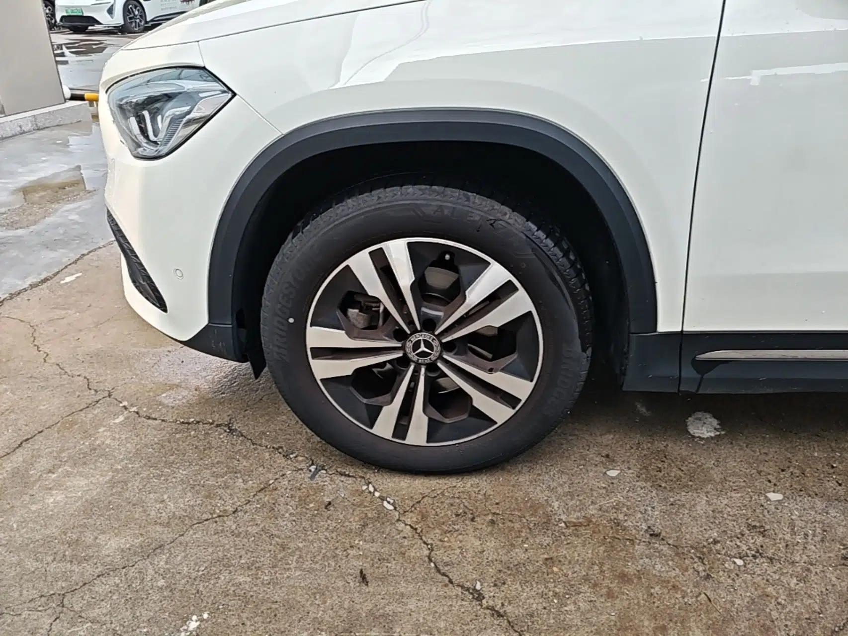 Mercedes-Benz GLA 2022 Facelifted GLA 200 — миниатюра 10