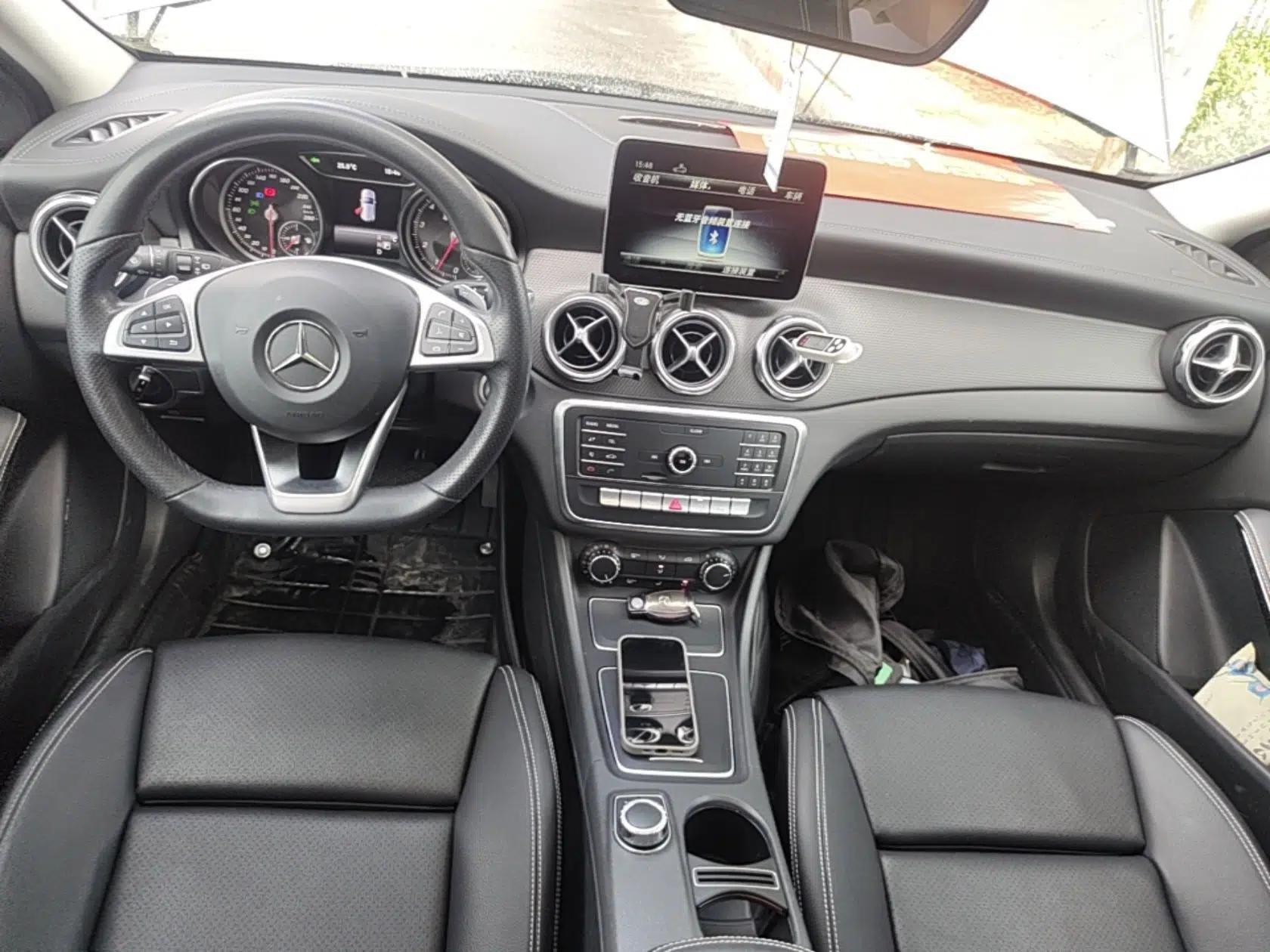 Mercedes-Benz GLA 2019 GLA 200 Fashion Model — миниатюра 12