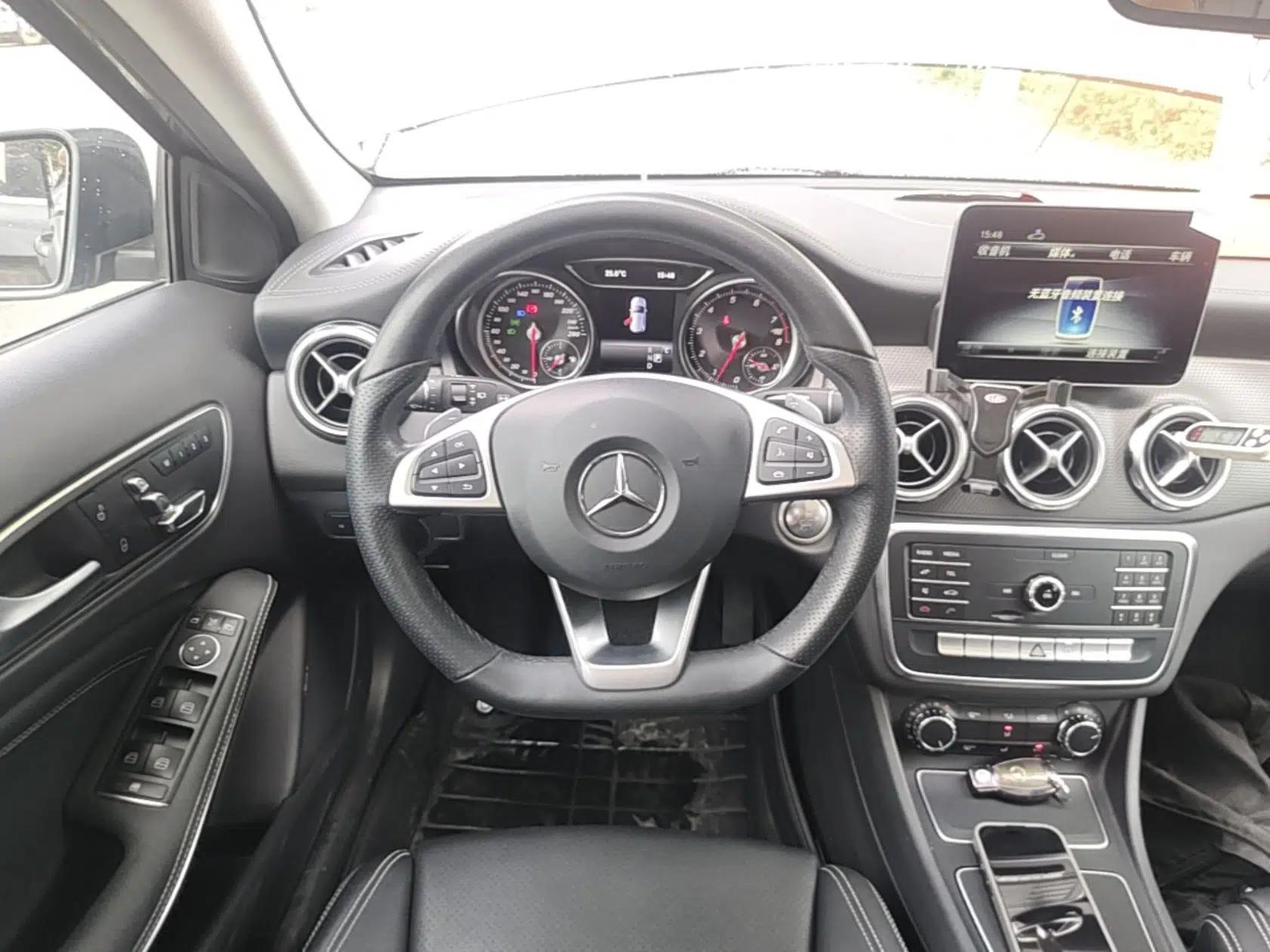 Mercedes-Benz GLA 2019 GLA 200 Fashion Model — миниатюра 13