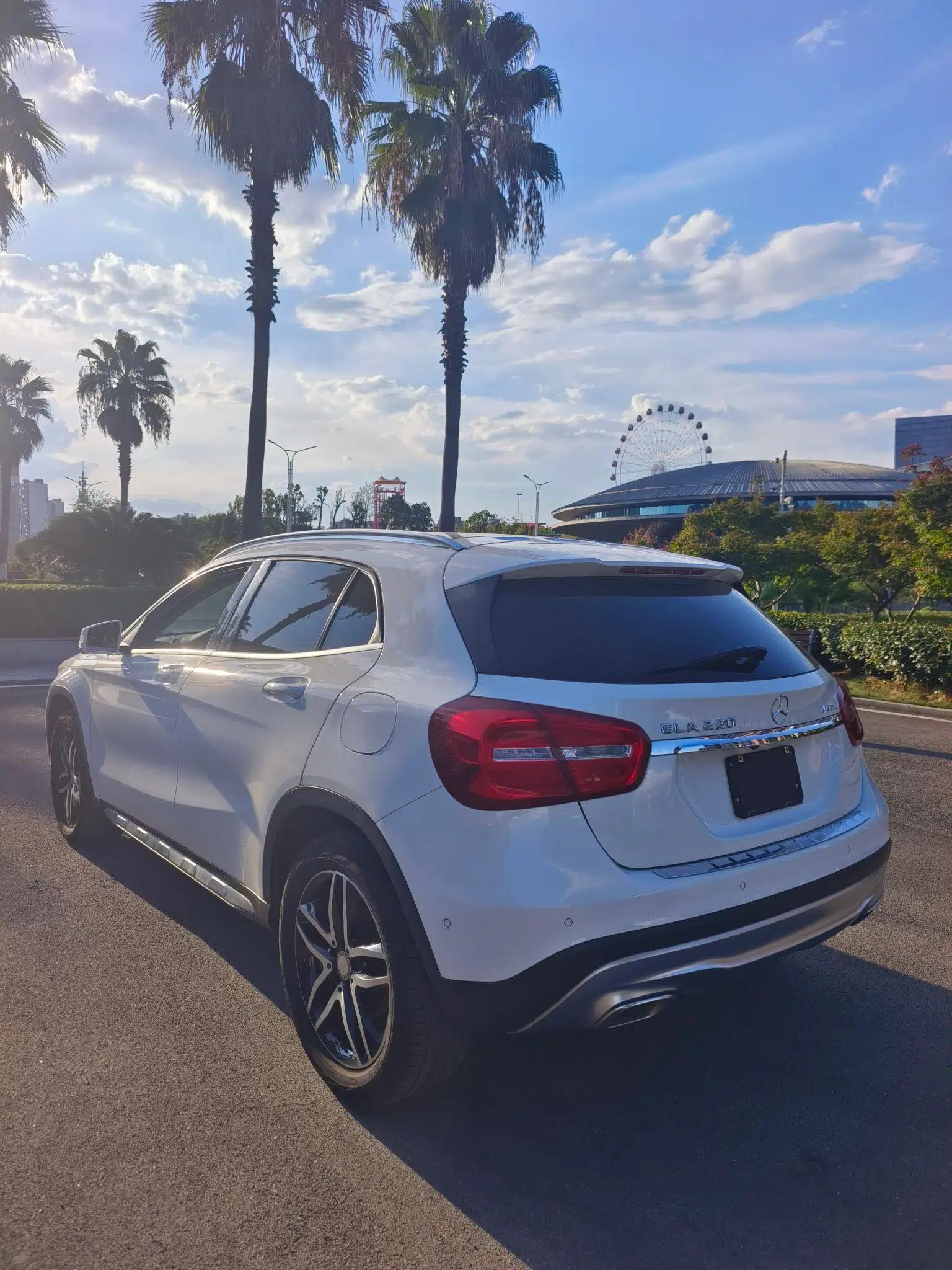 Mercedes-Benz GLA 2015 GLA 200 Fashion Model — миниатюра 4