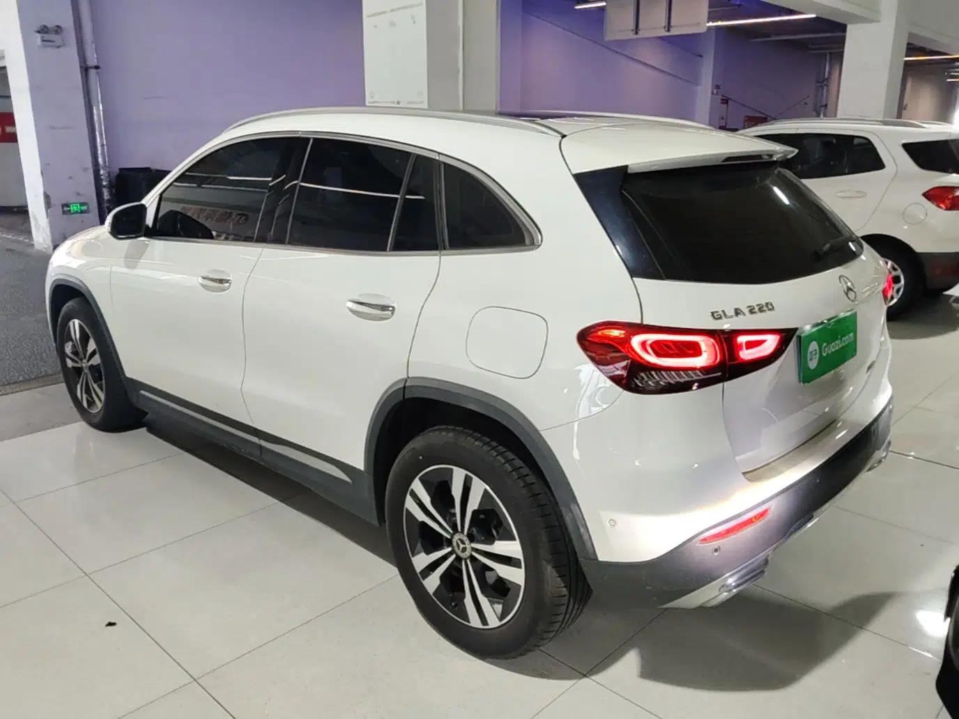 Mercedes-Benz GLA 2023 GLA 220 — миниатюра 4