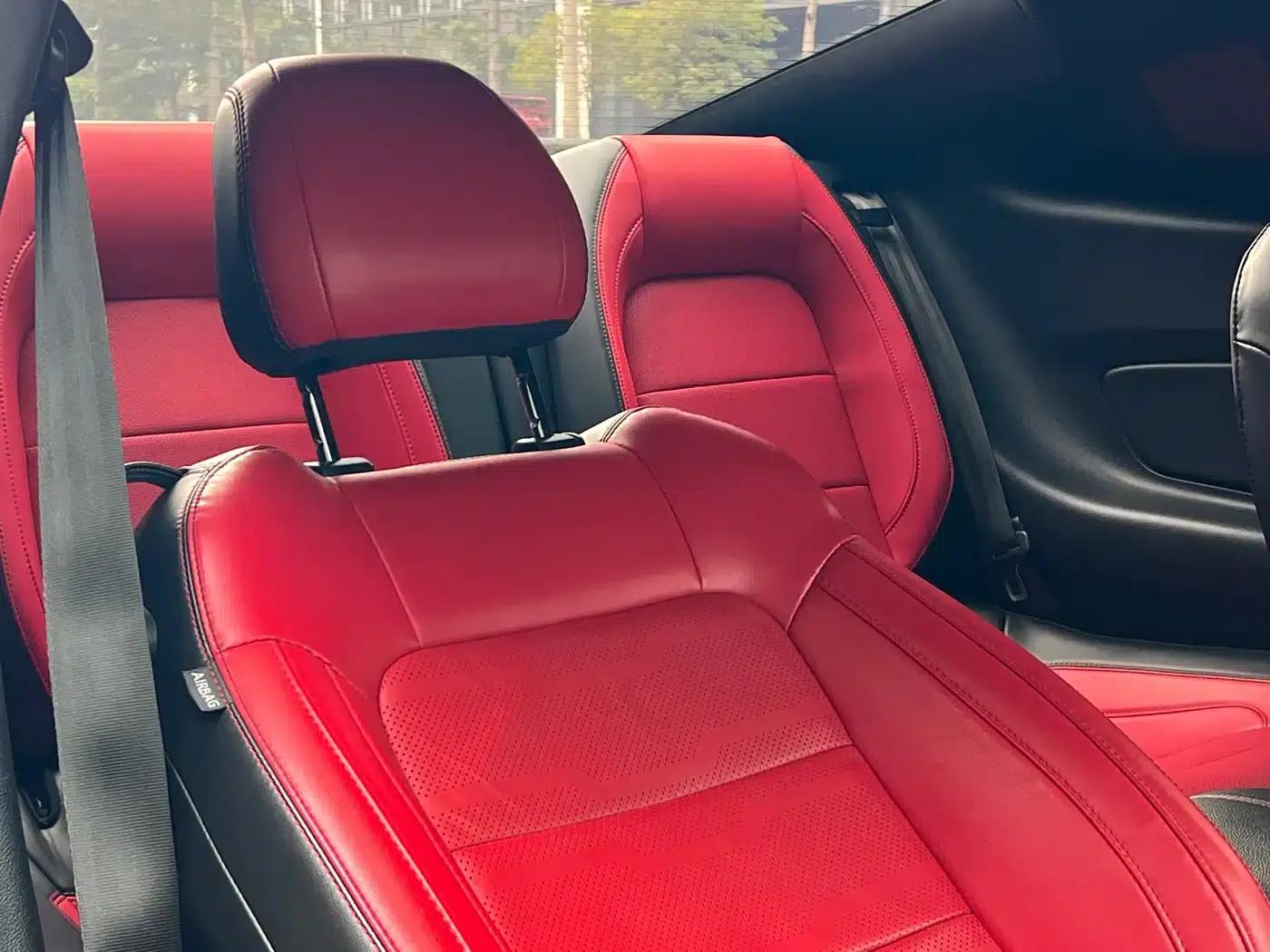 2020 Mustang 2.3L EcoBoost Obsidian Phantom Special Edition — миниатюра 14