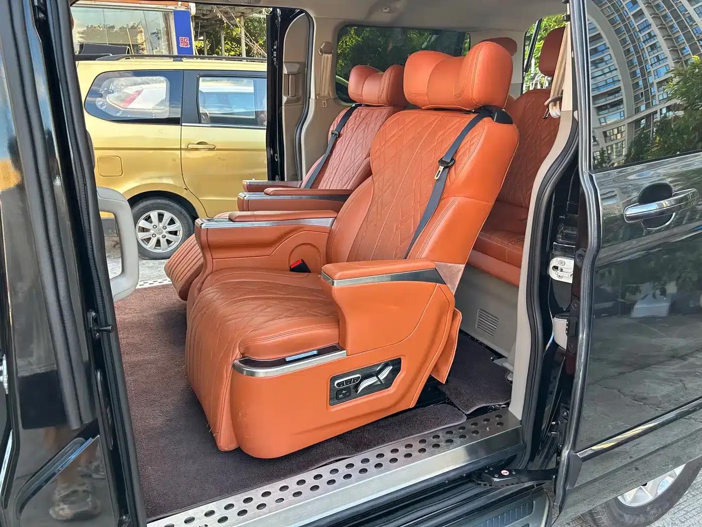 Tourneo 2020 2.0T Automatic Elite Edition (China VI Emission Standard) — миниатюра 8
