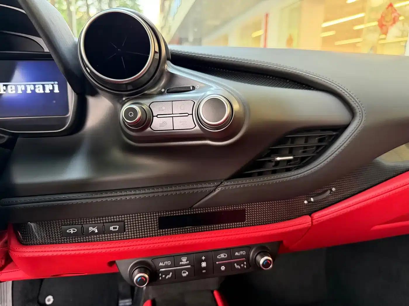 Ferrari F8 2019 Tributo 3.9T V8 — миниатюра 9