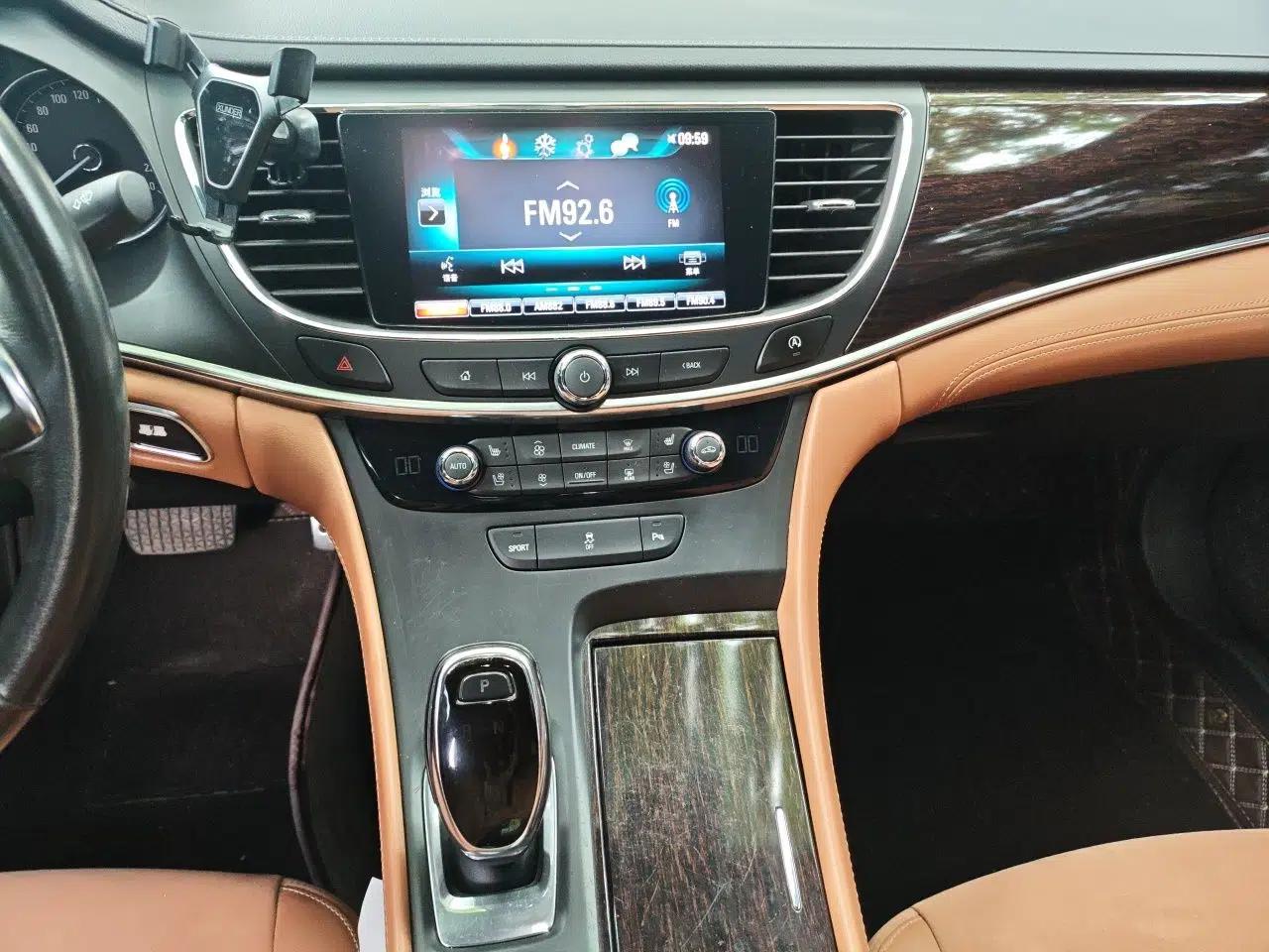 Buick LaCrosse 2016 20T Elite Edition — миниатюра 13