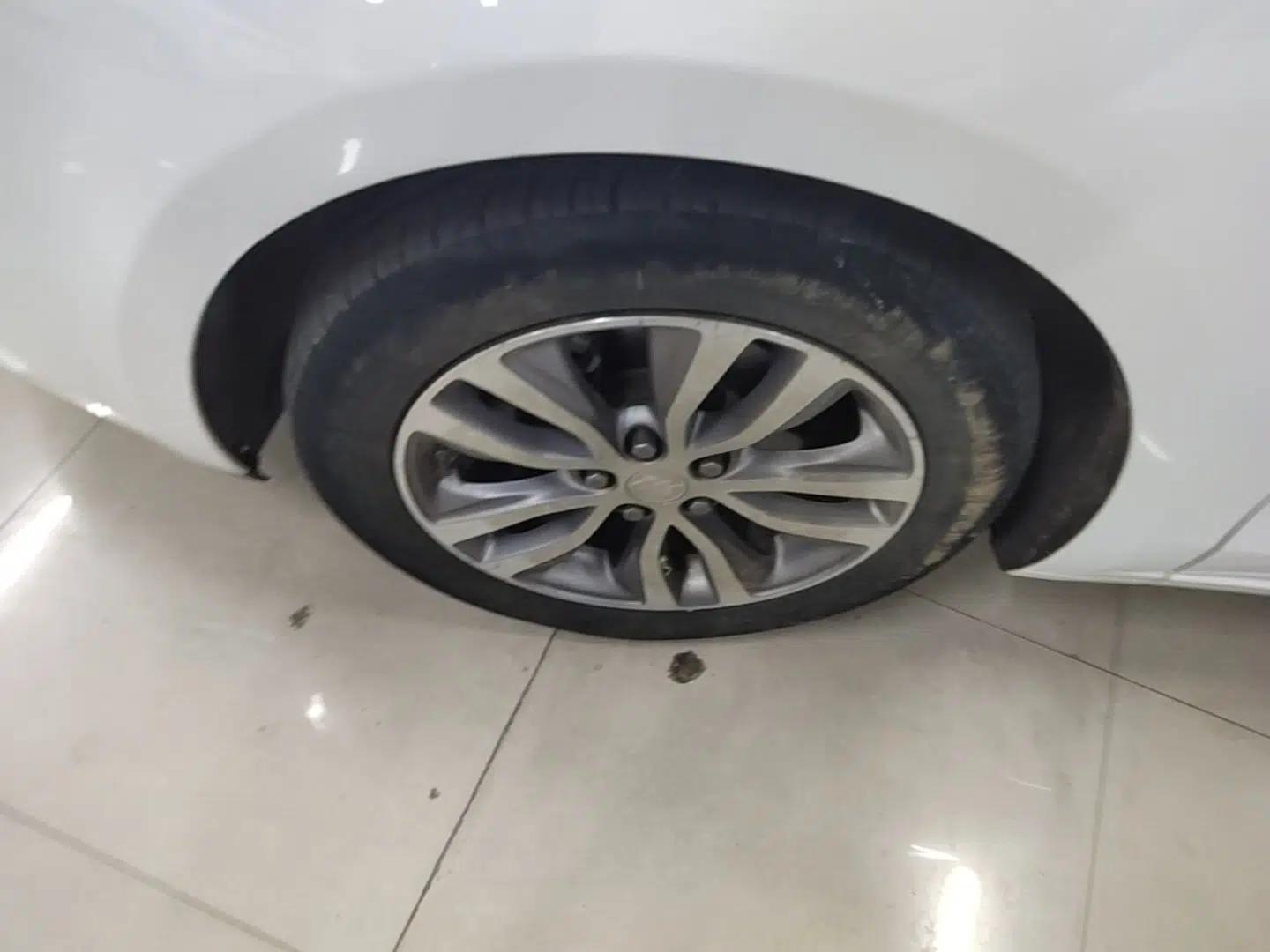 Buick GT 2021 1.3T Automatic Mild Hybrid Elite Version — миниатюра 10