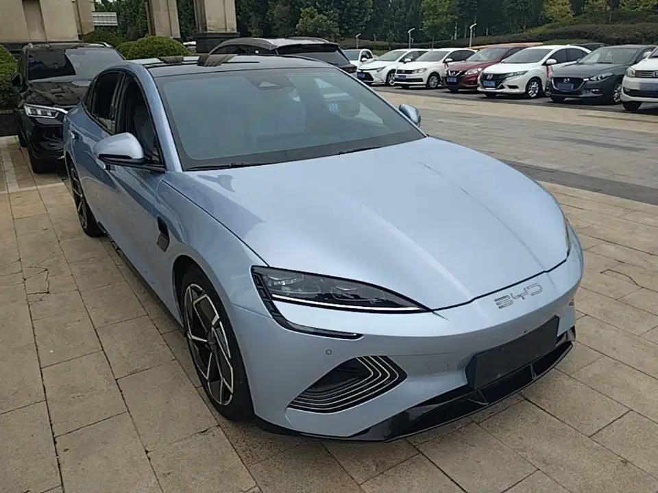 BYD Seal 2022 700 km Long-Range Rear-Wheel-Drive Version — миниатюра 3