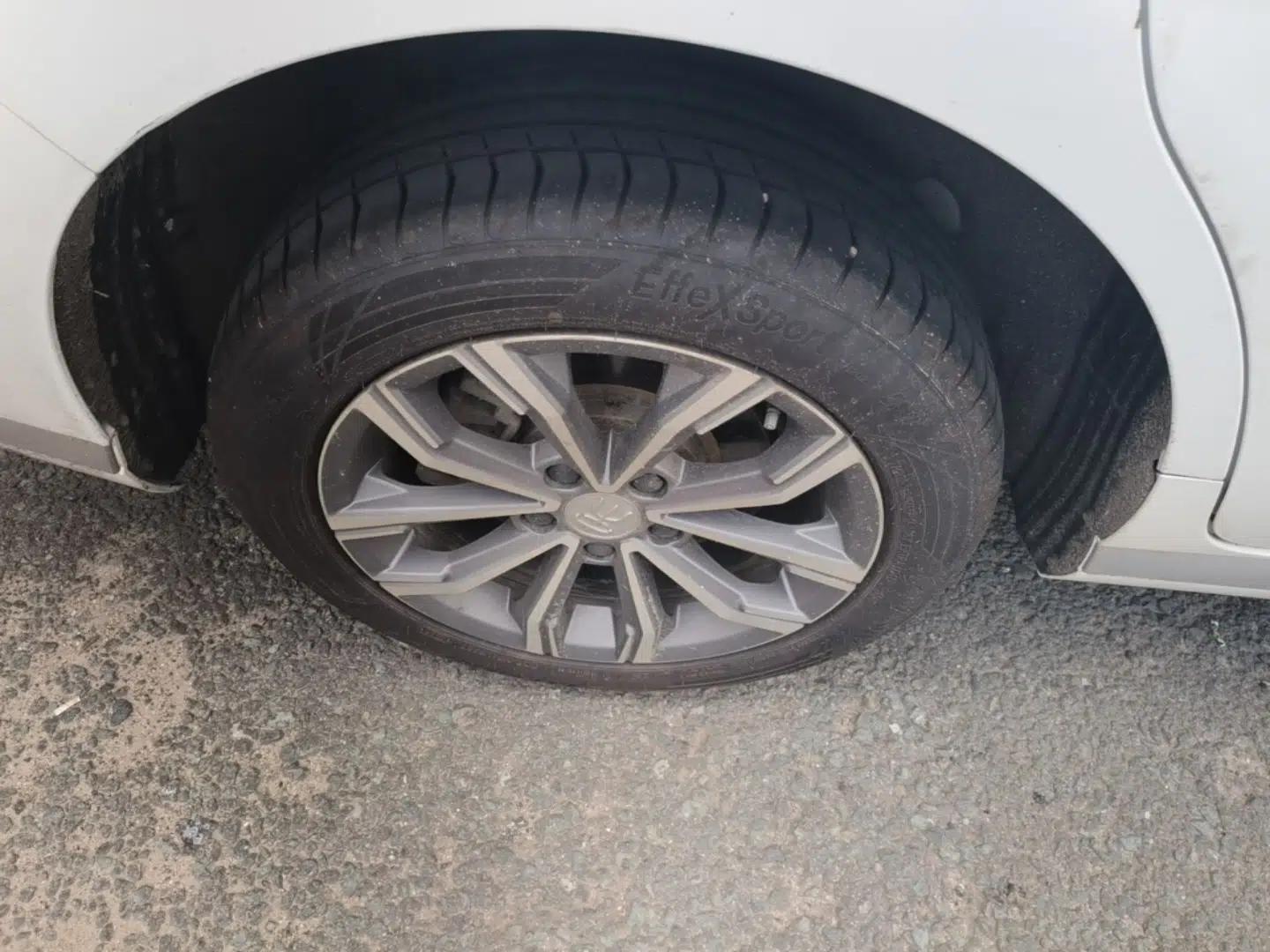 BYD Song MAX 2021 Upgraded Model 1.5T Automatic Luxury 7-Seater — миниатюра 11