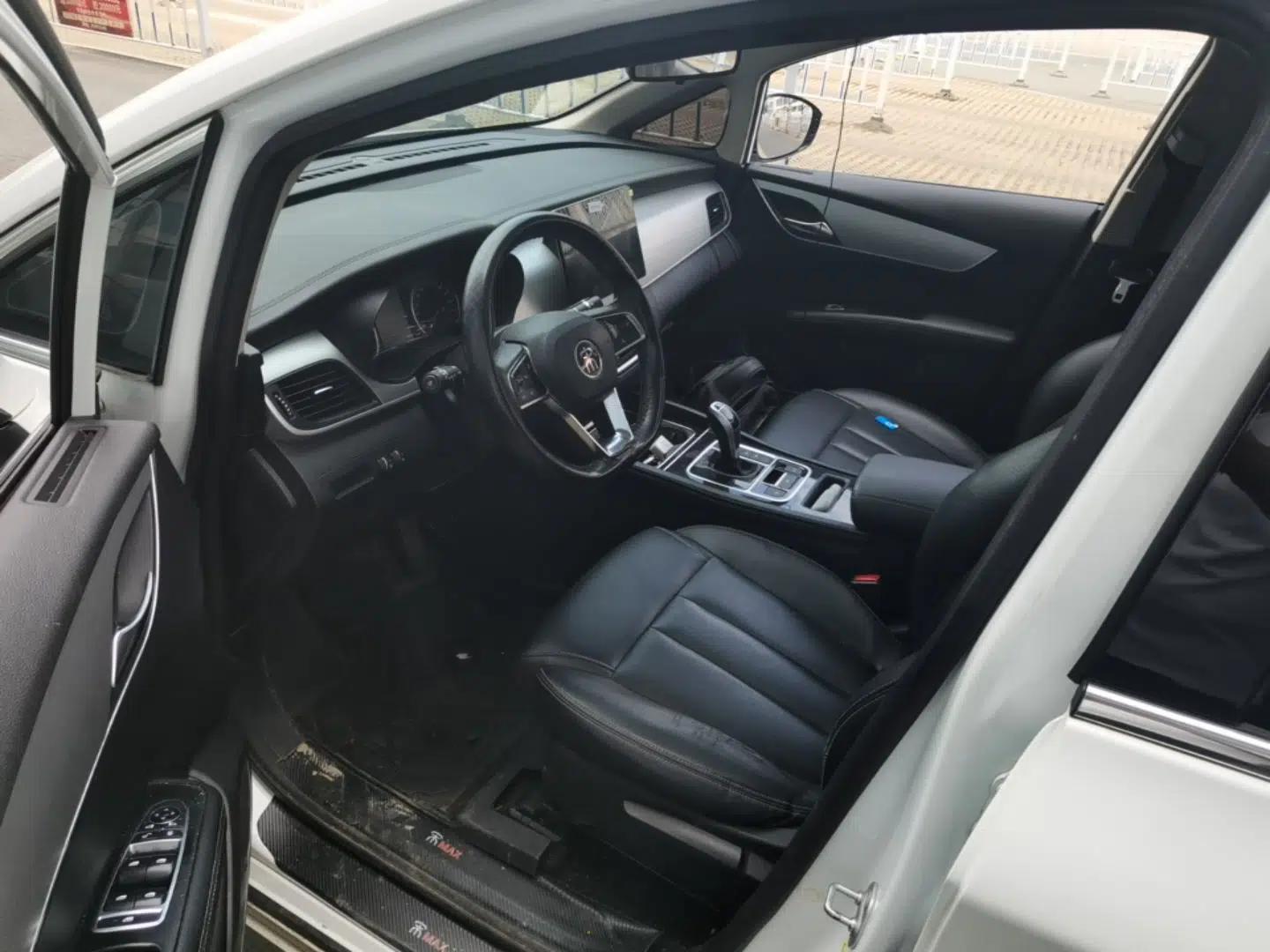 BYD Song MAX 2021 Upgraded Model 1.5T Automatic Luxury 7-Seater — миниатюра 17