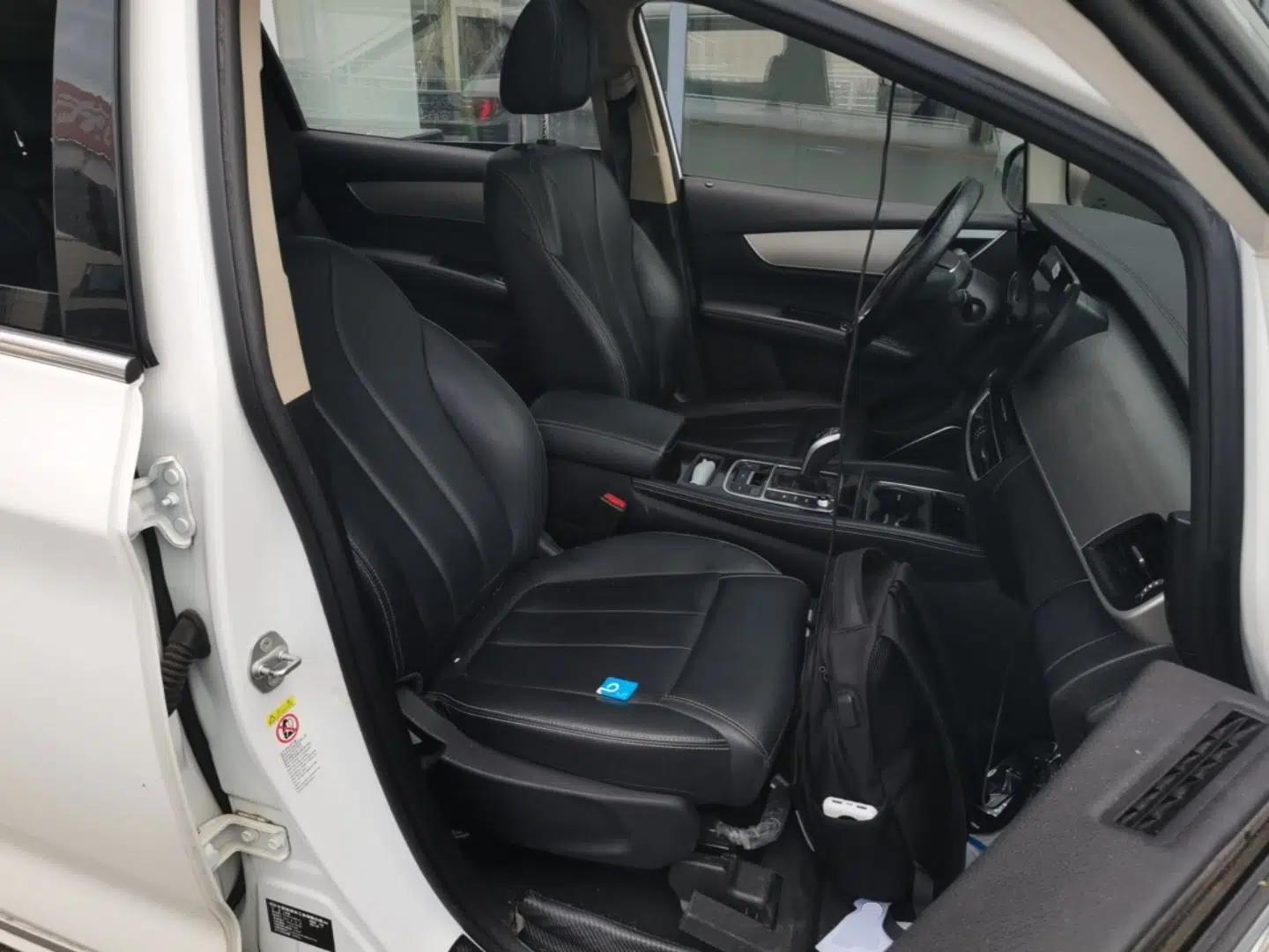 BYD Song MAX 2021 Upgraded Model 1.5T Automatic Luxury 7-Seater — миниатюра 19