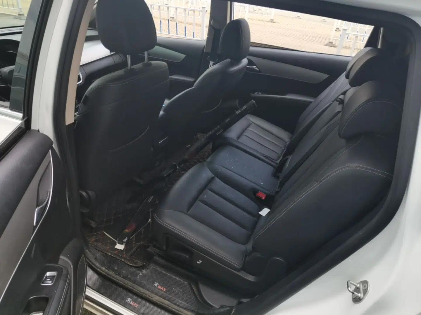 BYD Song MAX 2021 Upgraded Model 1.5T Automatic Luxury 7-Seater — миниатюра 20