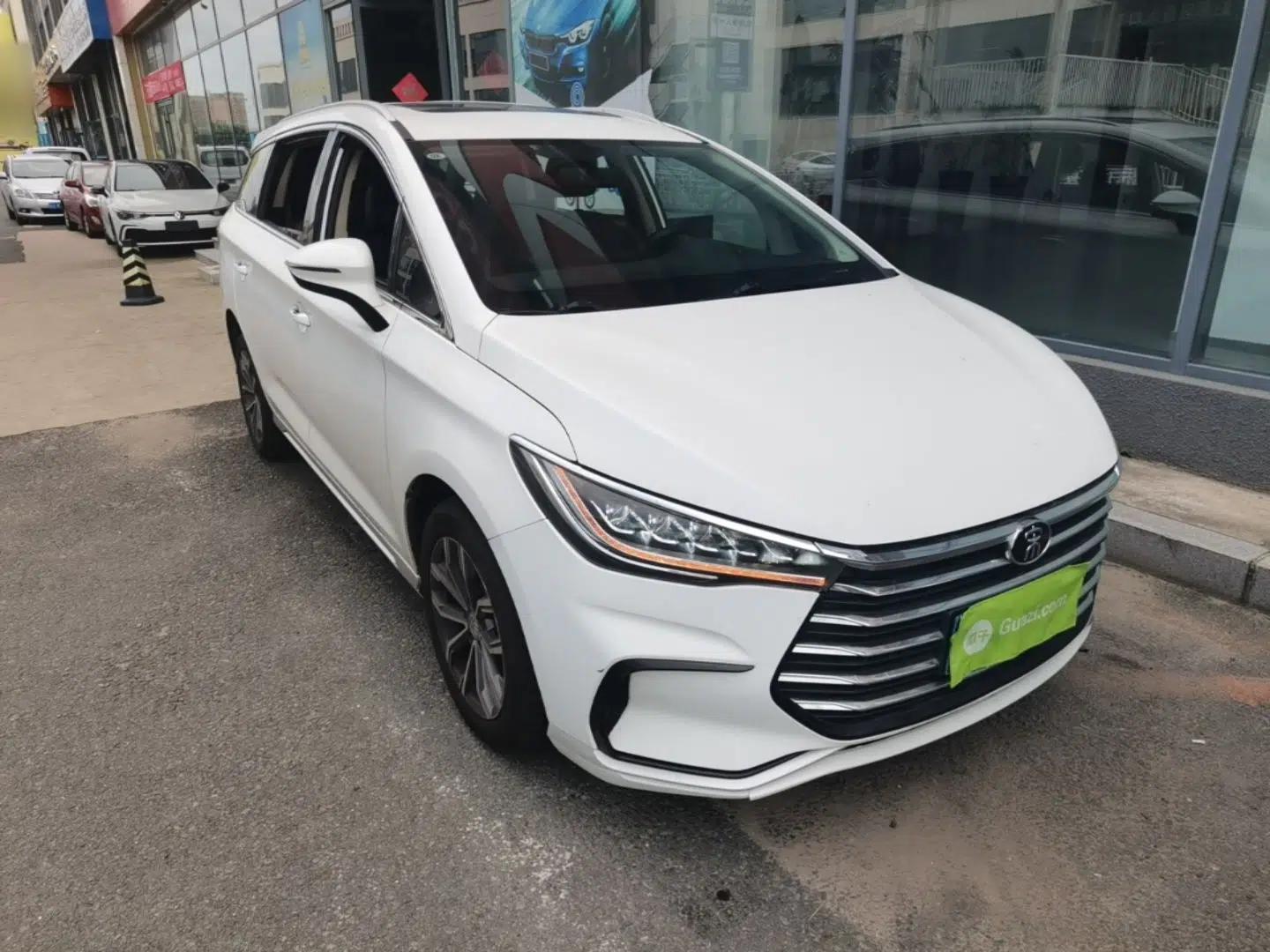 BYD Song MAX 2021 Upgraded Model 1.5T Automatic Luxury 7-Seater — миниатюра 3