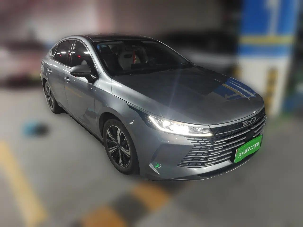 BYD Destroyer 05 2022 DM-i 55KM Prestige Model — миниатюра 3