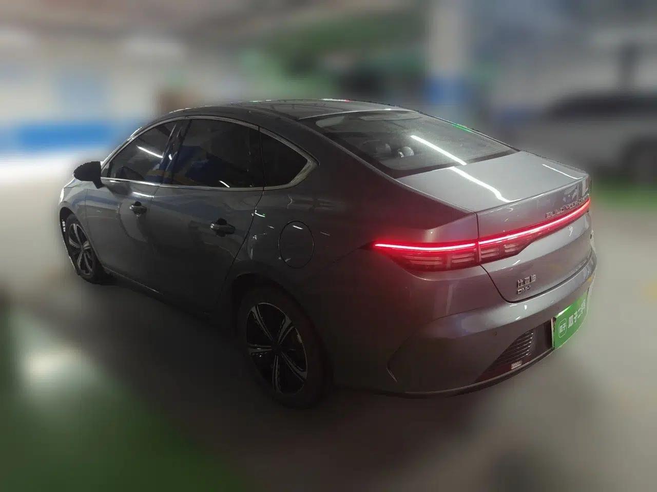 BYD Destroyer 05 2022 DM-i 55KM Prestige Model — миниатюра 4