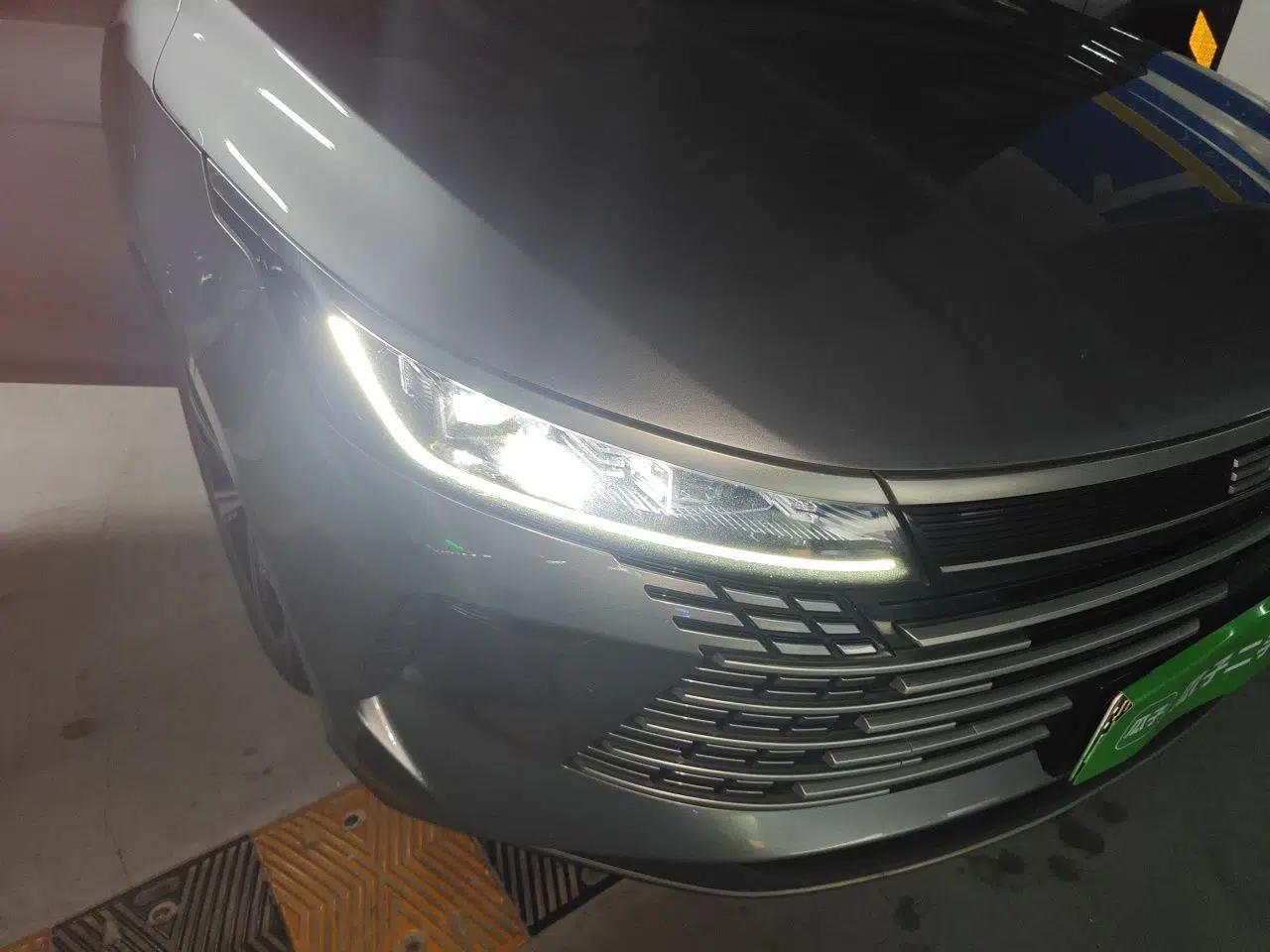 BYD Destroyer 05 2022 DM-i 55KM Prestige Model — миниатюра 7
