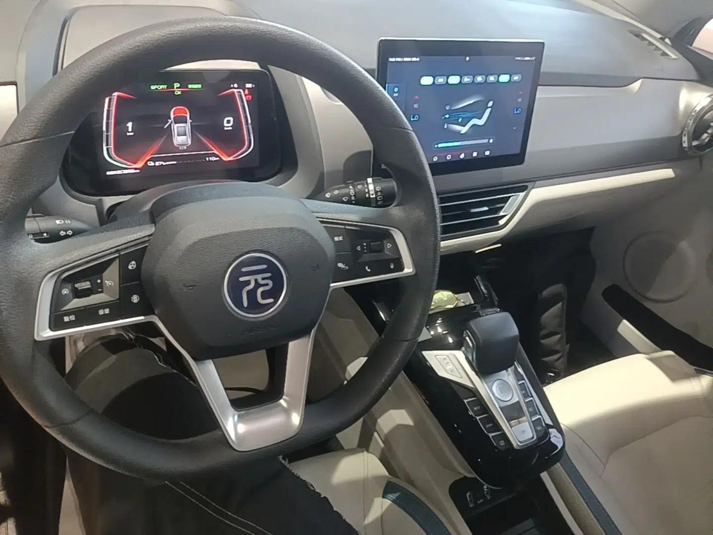 BYD Yuan Pro 2023 401 km Deluxe Version — миниатюра 12