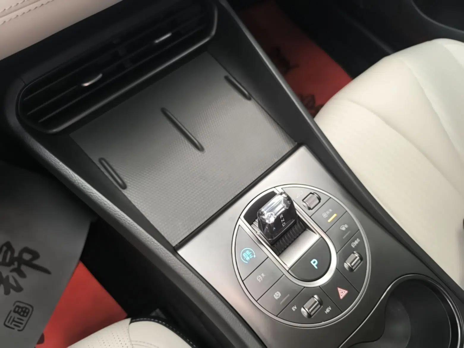 BYD Seal 05 DM-i 2025 DM-i Smart Drive 55KM Luxury Model — миниатюра 16
