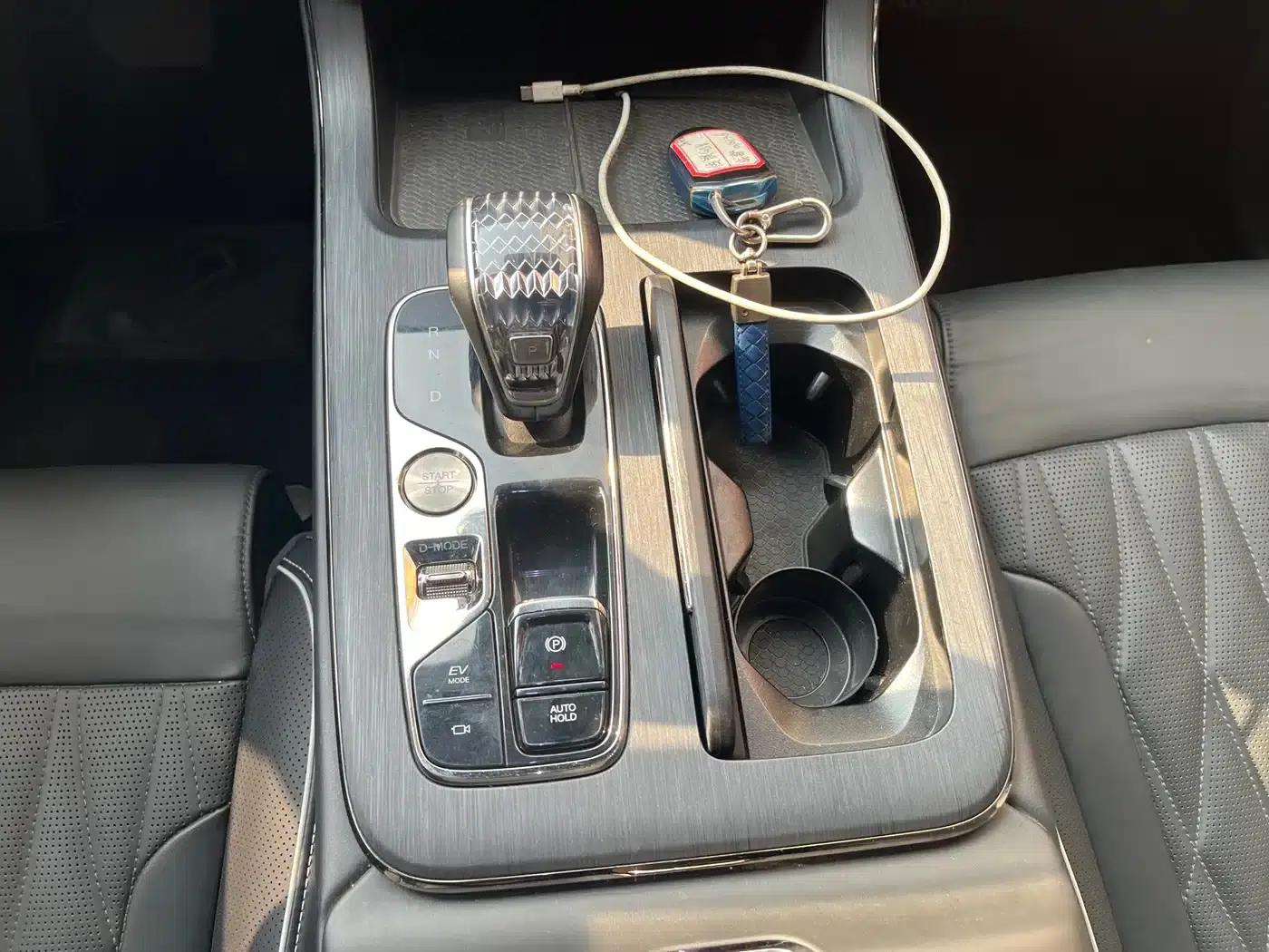 Trumpchi GS8 2022 Hybrid Series 2.0TM 2WD Premium Edition (7-seater) — миниатюра 11