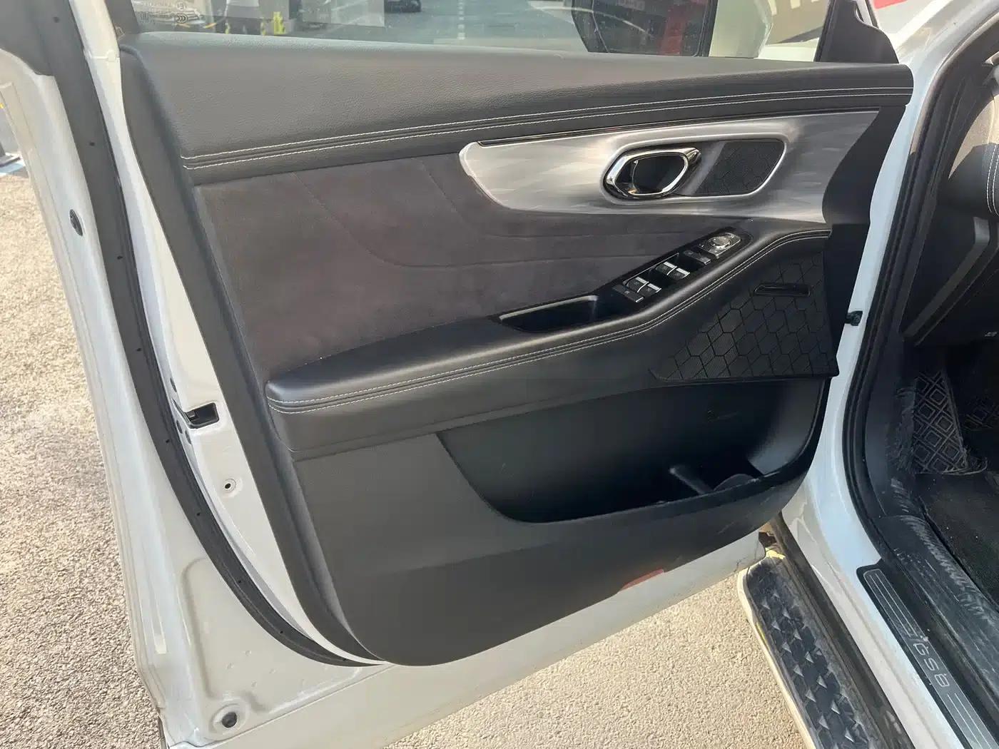 Trumpchi GS8 2022 Hybrid Series 2.0TM 2WD Premium Edition (7-seater) — миниатюра 7