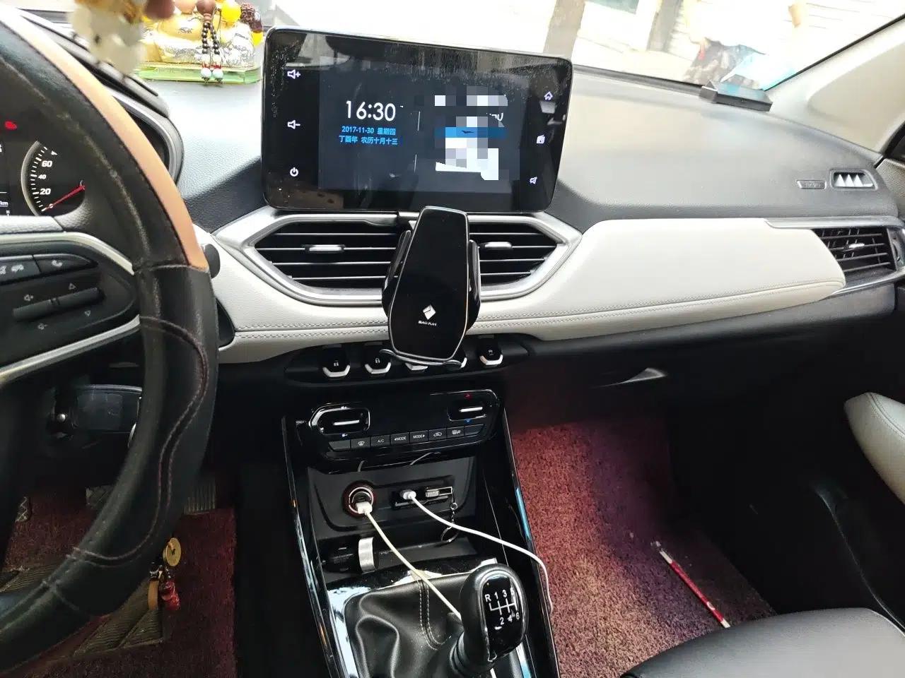 Baojun 530 2018 1.5T Manual Luxury Version National V — миниатюра 13