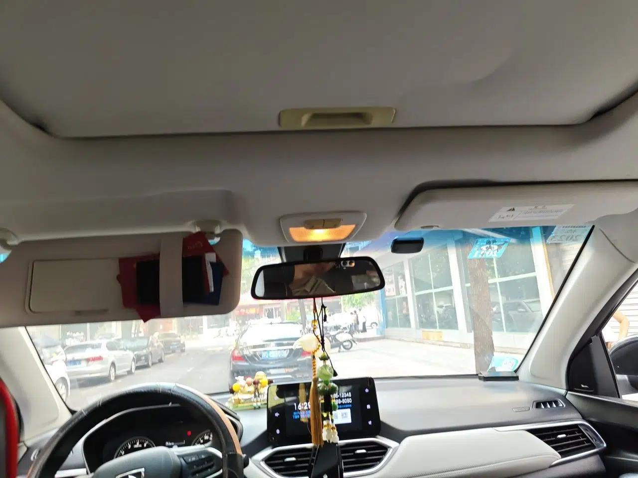 Baojun 530 2018 1.5T Manual Luxury Version National V — миниатюра 18