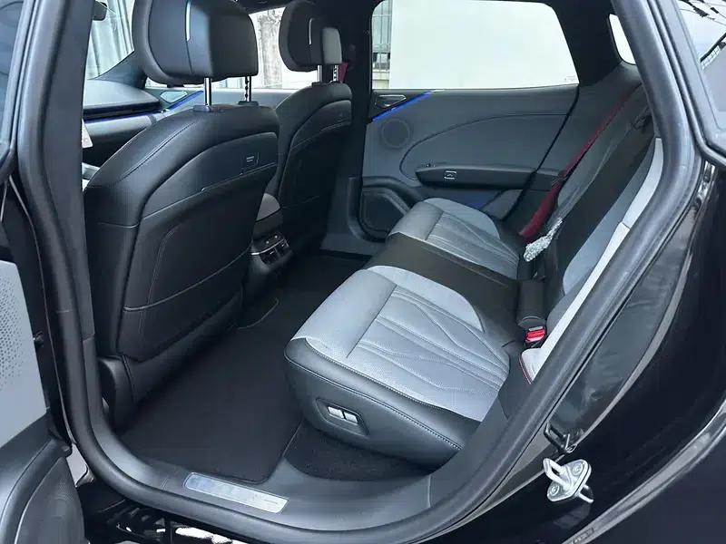 ZEEKR 007GT 2025 Rear-Wheel Drive Intelligent Driving Edition 75kWh — миниатюра 12
