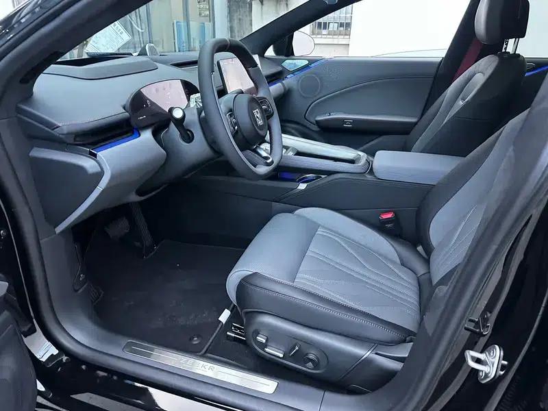 ZEEKR 007GT 2025 Rear-Wheel Drive Intelligent Driving Edition 75kWh — миниатюра 9