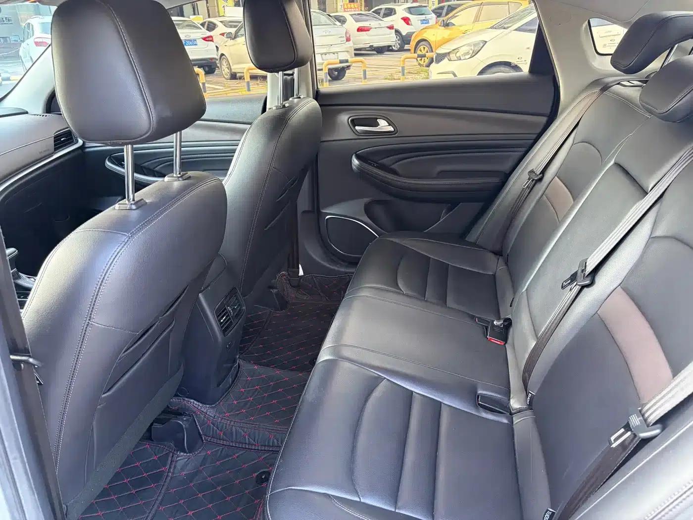 Trumpchi GA4 2018 200T Automatic Luxury Edition — миниатюра 5