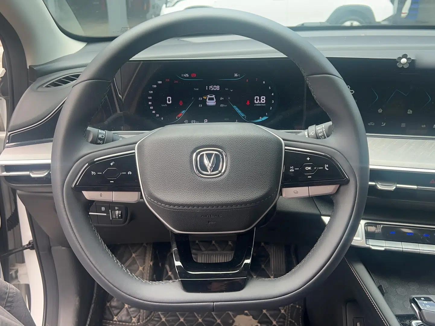 CHANGAN Eado 2023 Changan Edition PLUS Blue Whale NE 1.4T GDI DCT Prestige Version — миниатюра 15