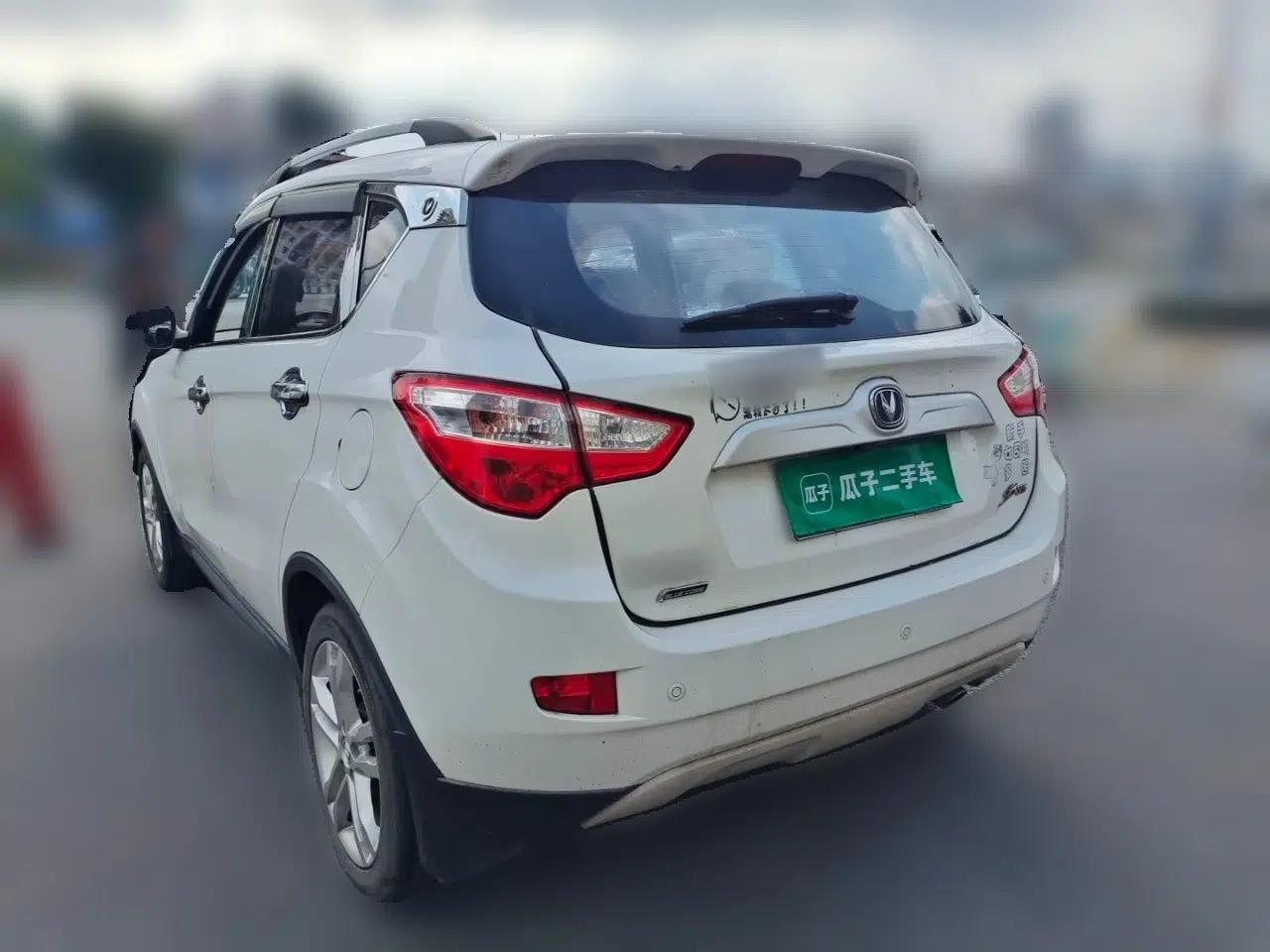 CHANGAN CS35 2016 1.6L Manual Luxury Model China IV Standard — миниатюра 4