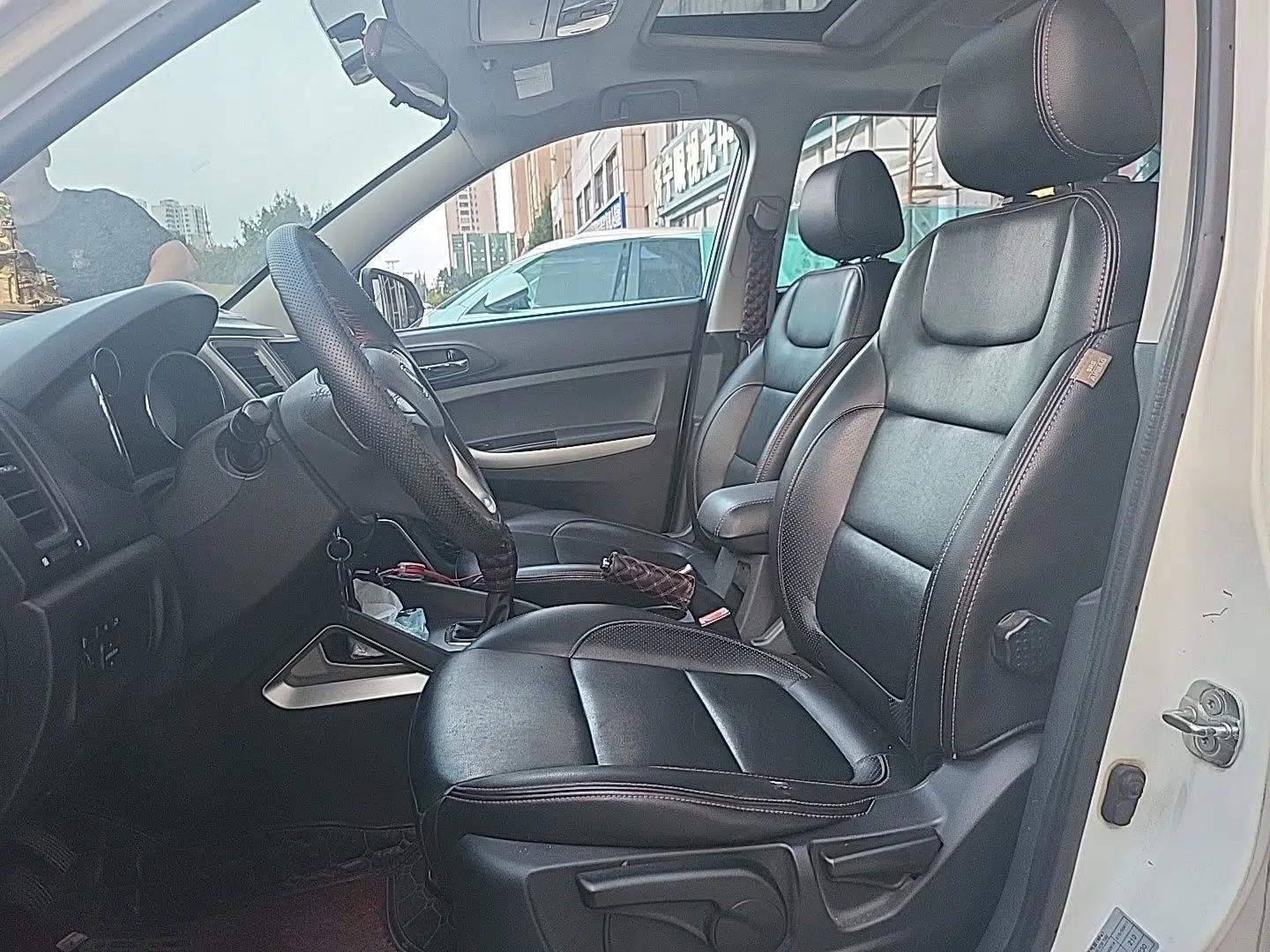 CHANGAN CS35 2014 1.6L Manual Luxury Model China IV Standard — миниатюра 15