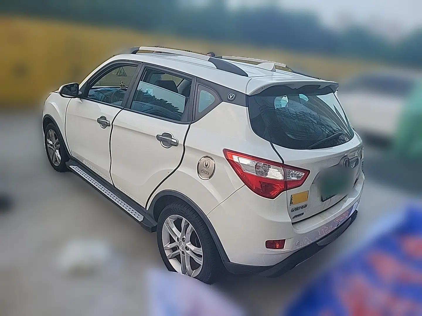 CHANGAN CS35 2014 1.6L Manual Luxury Model China IV Standard — миниатюра 4