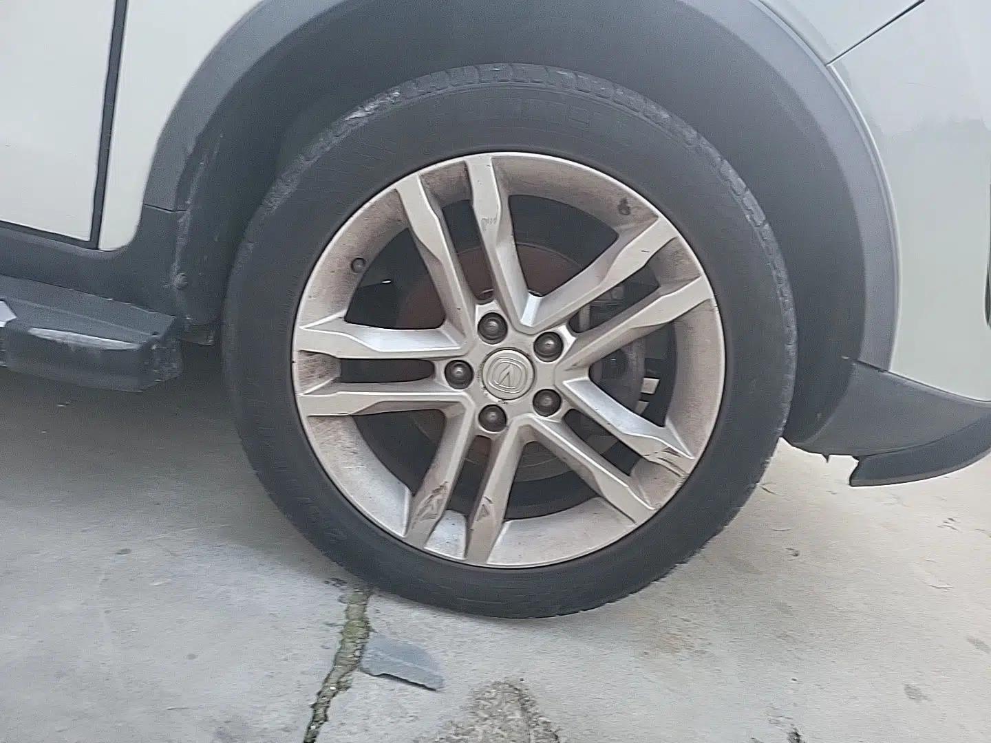 CHANGAN CS35 2014 1.6L Manual Luxury Model China IV Standard — миниатюра 8