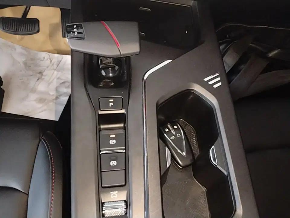 CHANGAN X5 PLUS 2025 1.5T DCT Excellence Edition — миниатюра 16