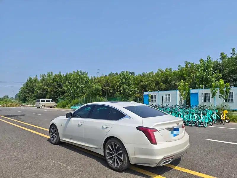 2025 Cadillac CT5 28T City Sport Edition — миниатюра 4