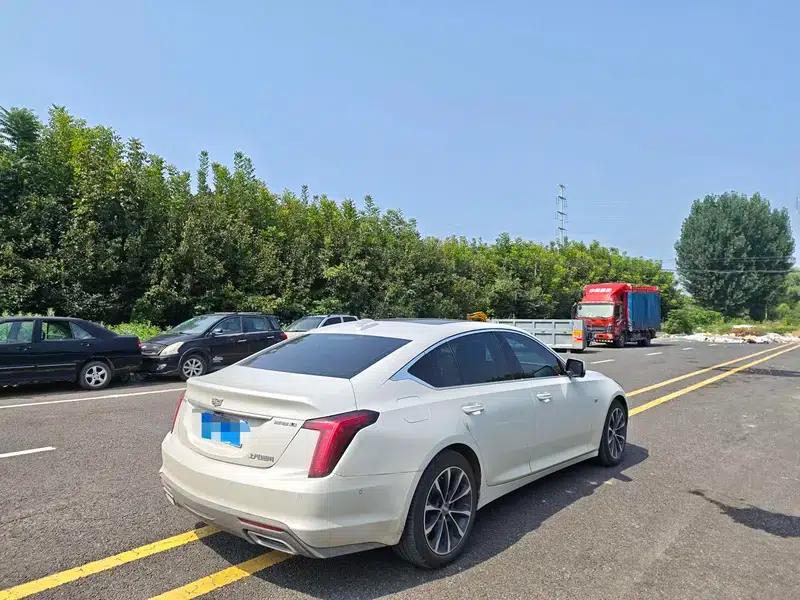 2025 Cadillac CT5 28T City Sport Edition — миниатюра 6
