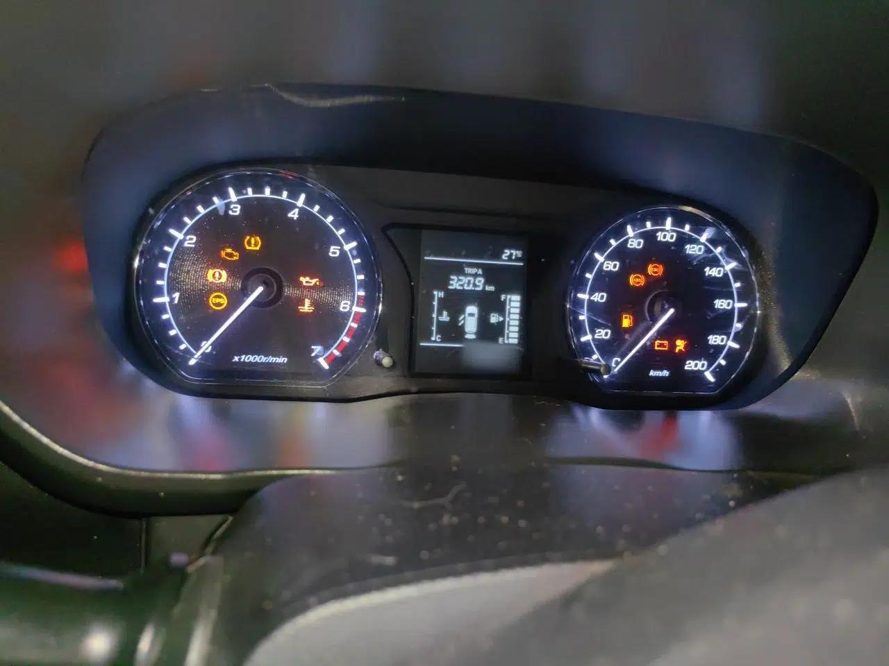 CHANGAN OSHAN X70A 2020 1.5L Manual Comfort Version — миниатюра 10