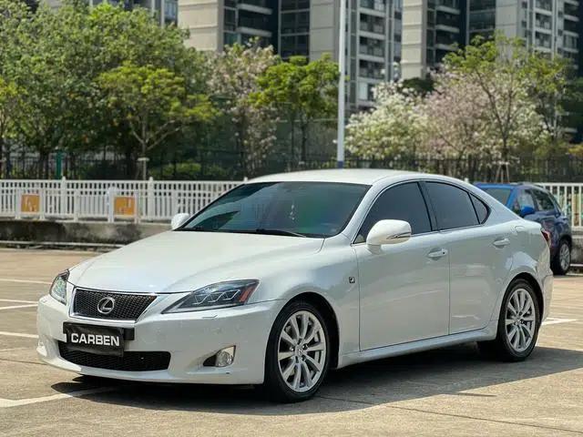 Lexus IS 2009 300