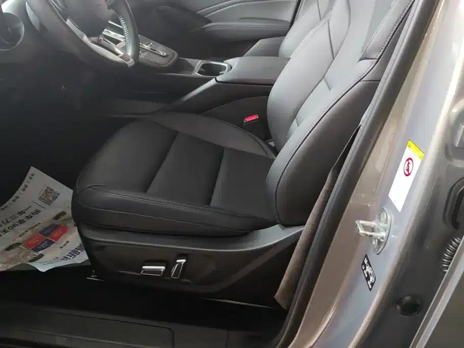Haval Xiaolong MAX 2023 1.5L Hi4 105 4WD Navigator Edition — миниатюра 9