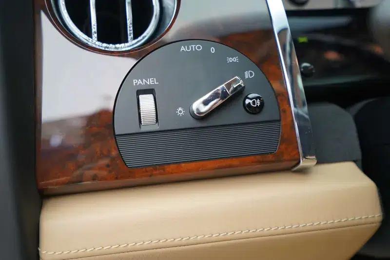 2014 Ghost 6.6T British Classic Edition — миниатюра 18