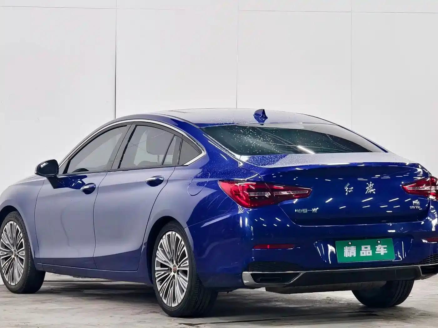 Hongqi H5 2022 Classic 1.8T Automatic Intelligent Flagship Edition — миниатюра 6