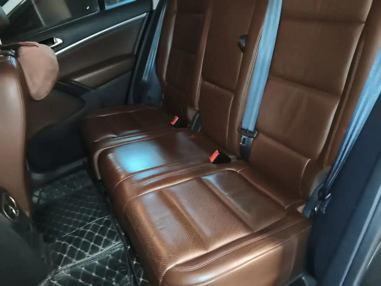 Volkswagen Tiguan 2013 1.8TSI Automatic Two-Wheel Drive Luxury Model — миниатюра 17