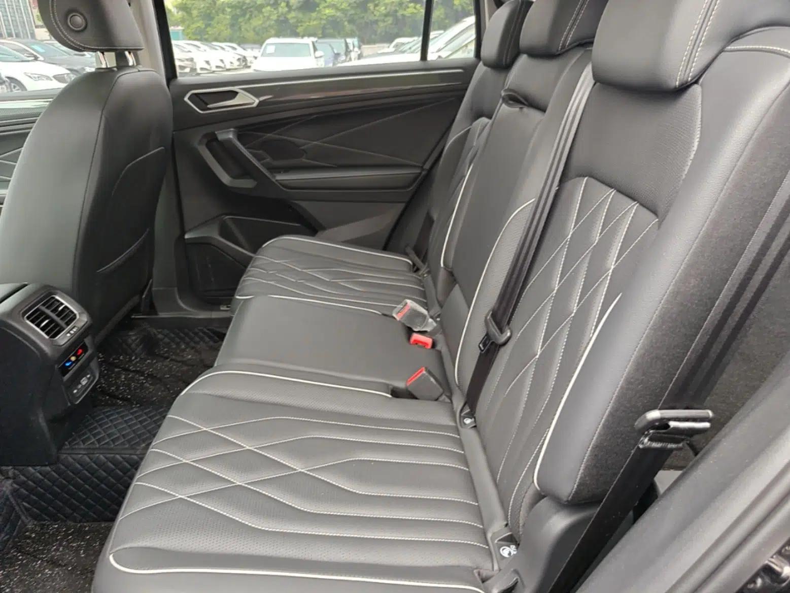 Volkswagen Tiguan L 2022 330TSI Automatic Two-Wheel Drive R-Line Enhanced Edition — миниатюра 20