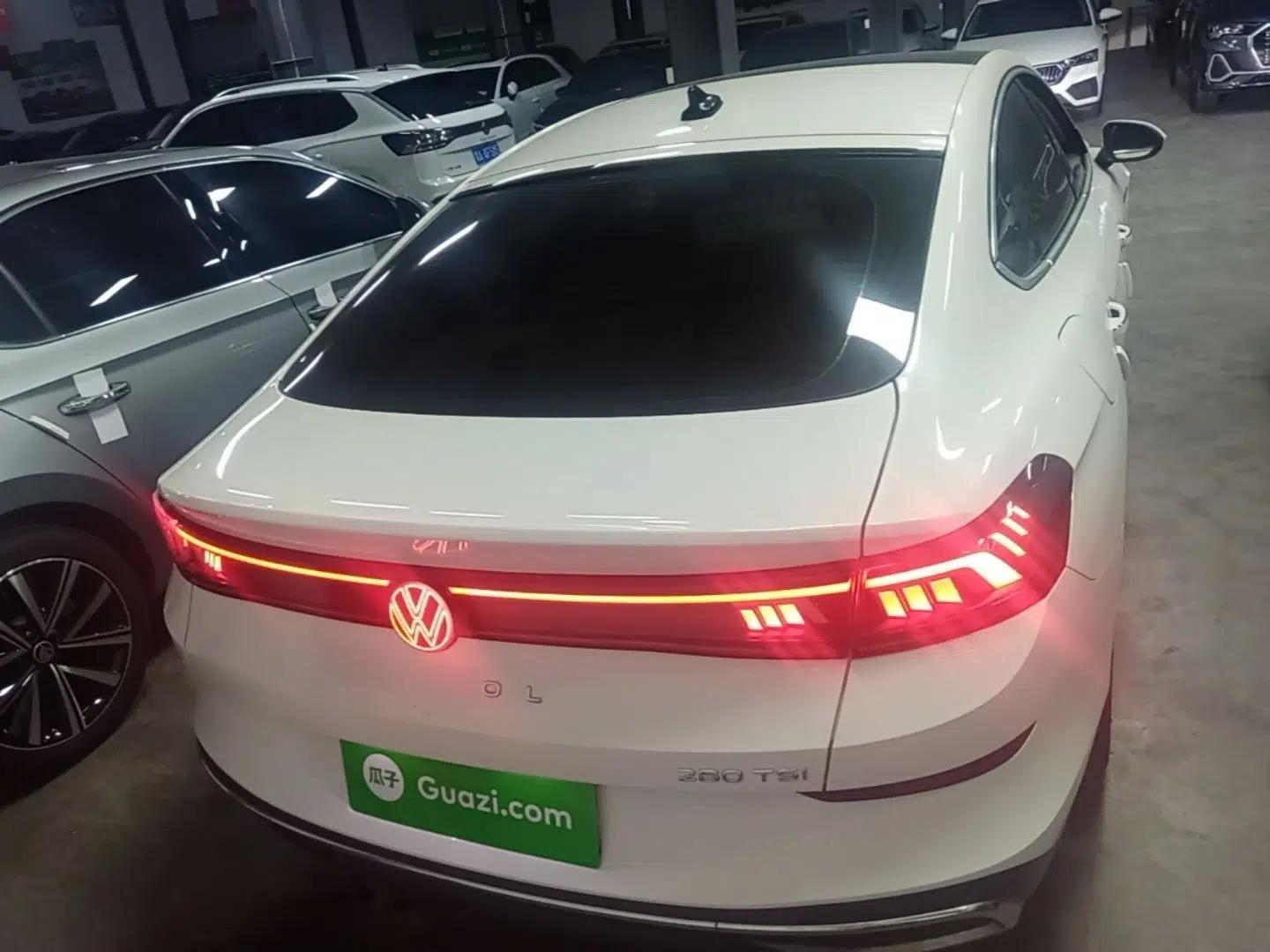 Volkswagen Lamando 2022 Lavida L 280TSI DSG Cool & Spicy Edition — миниатюра 5