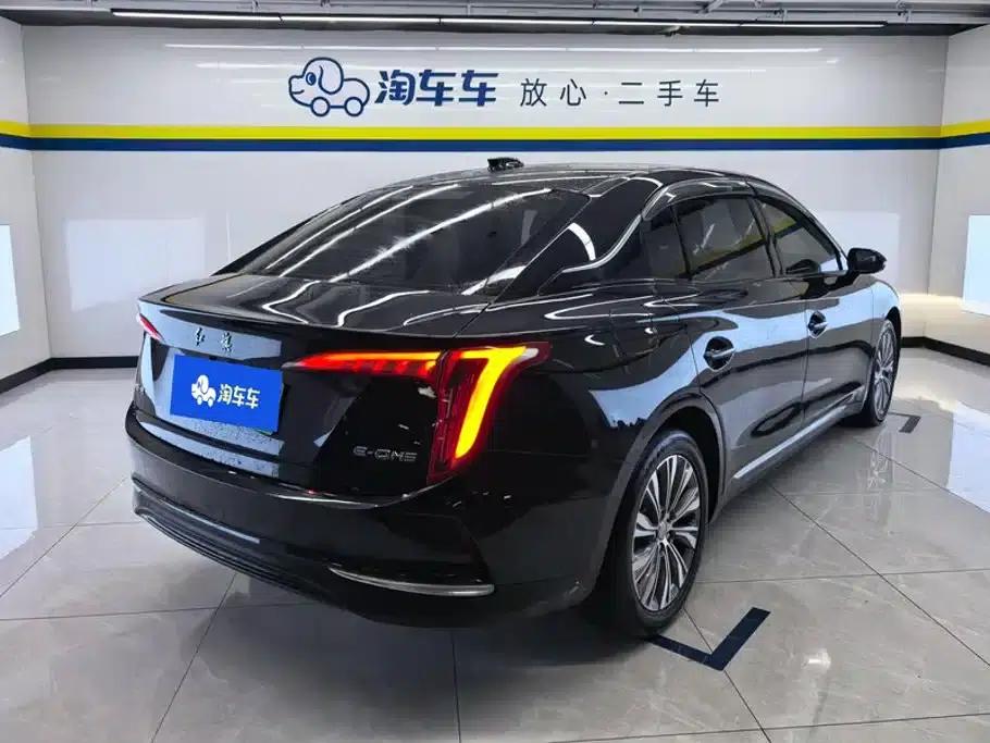 Hongqi E-QM5 2022 Model, 431km Charging Enjoyment Edition — миниатюра 3