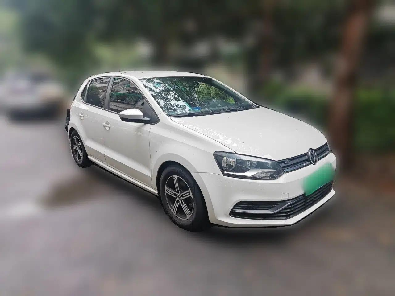 Volkswagen Polo 2018 1.5L Manual Drive-Comfort Model — миниатюра 3