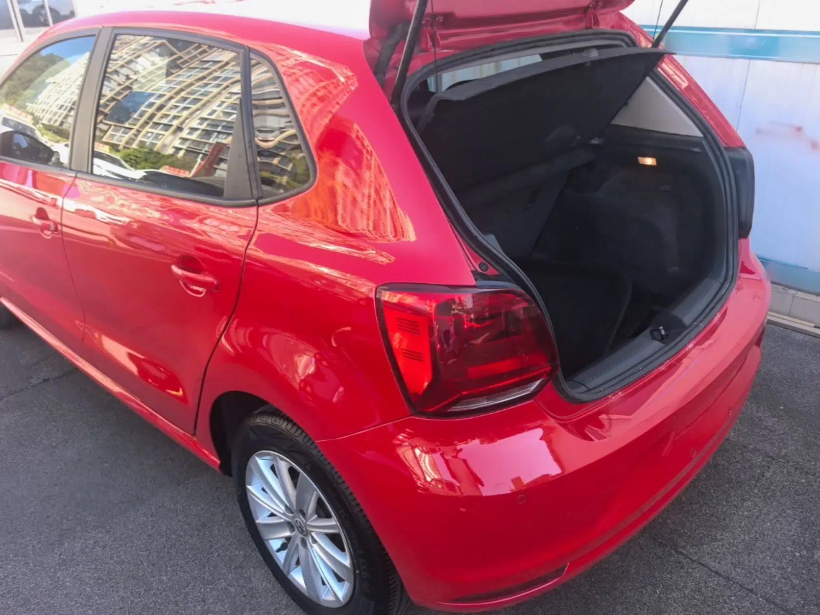 Volkswagen Polo 2014 1.6L Automatic Comfort Edition — миниатюра 4