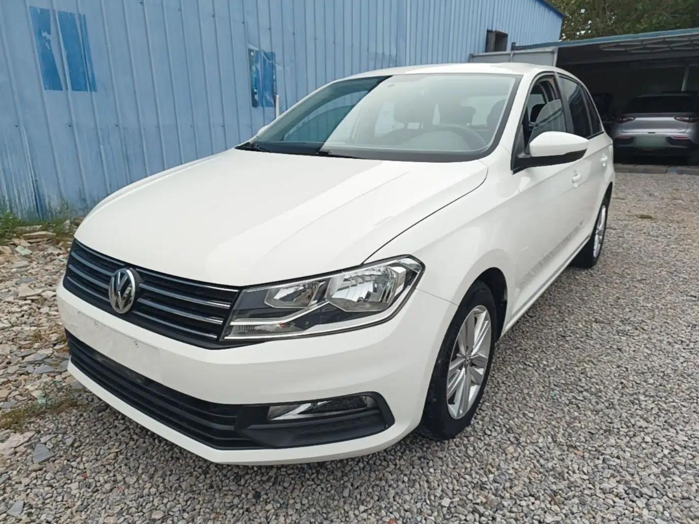 Volkswagen Santana 2015 Haval H6 1.6L Automatic Comfort Model — миниатюра 1