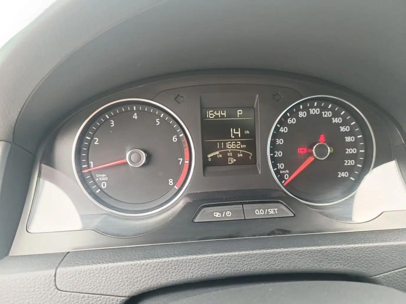 Volkswagen Santana 2015 Haval H6 1.6L Automatic Comfort Model — миниатюра 14