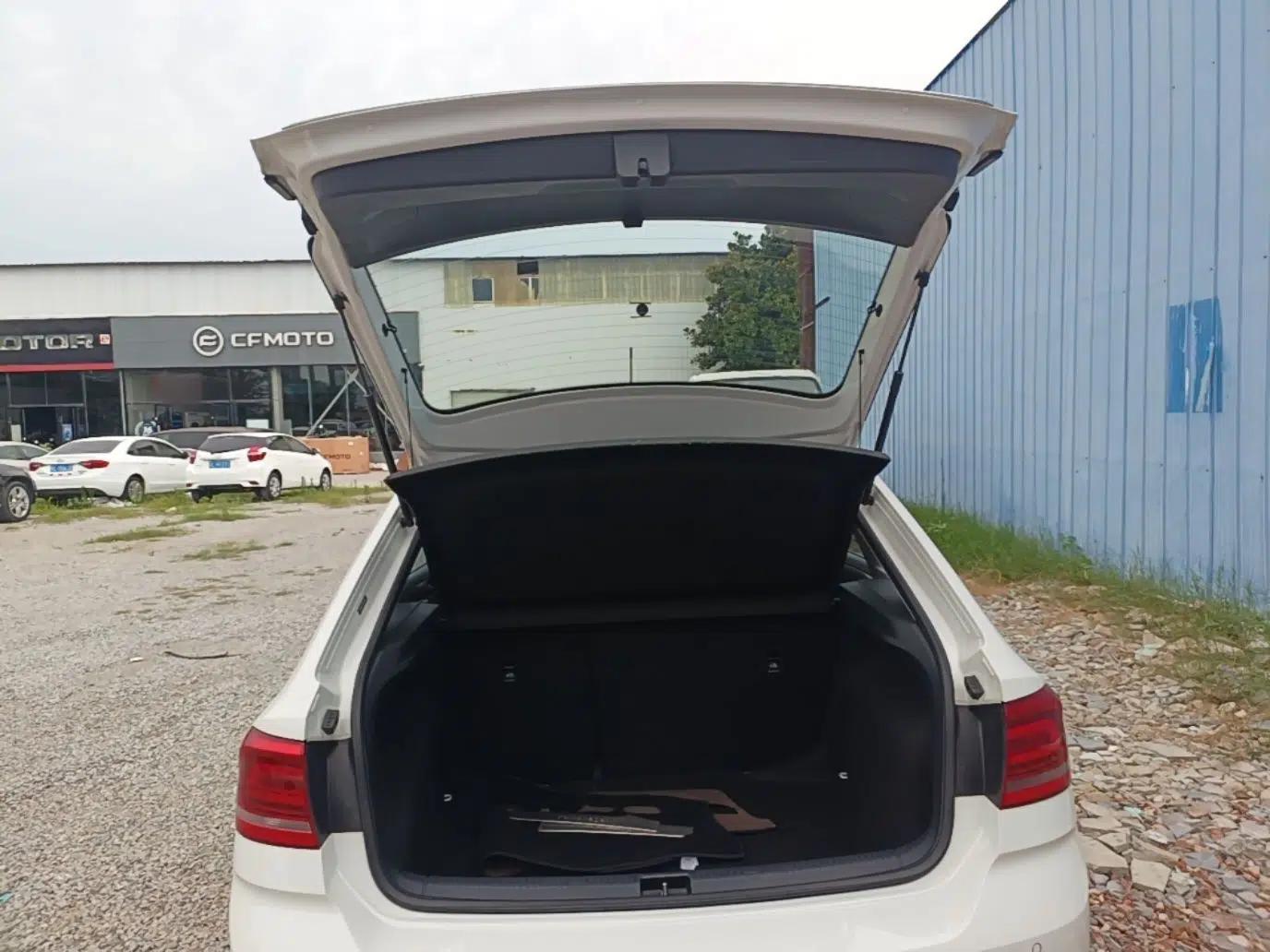 Volkswagen Santana 2015 Haval H6 1.6L Automatic Comfort Model — миниатюра 22